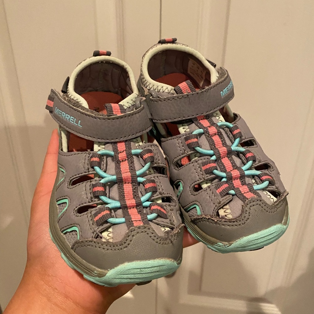 EUC girls merrell sandals